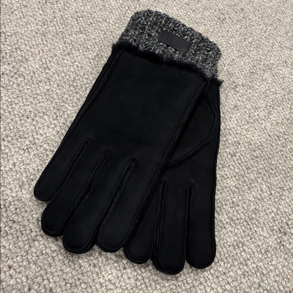 UGG Shearling Leather Gloves with Cuff NEW